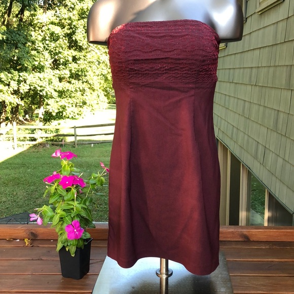CDC Dresses & Skirts - Burgundy strapless dress size 6 CDC Petites Caren